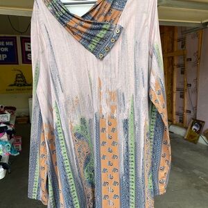 Woman’s tunic top